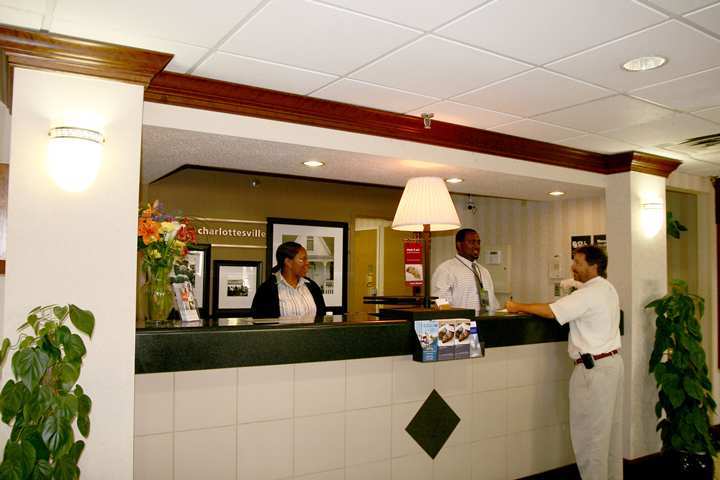 Hampton Inn Charlottesville Interior foto